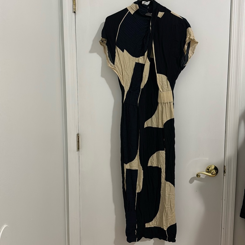 Massimo Dutti abstract print twist dress